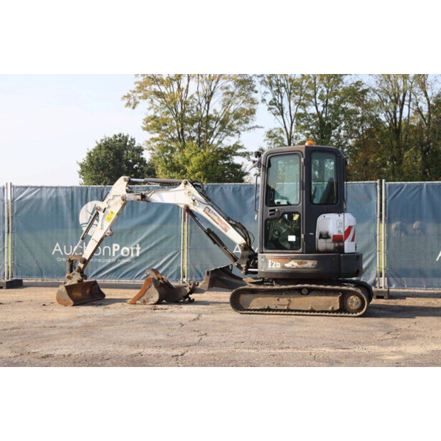 2013 BOBCAT E26-42542387