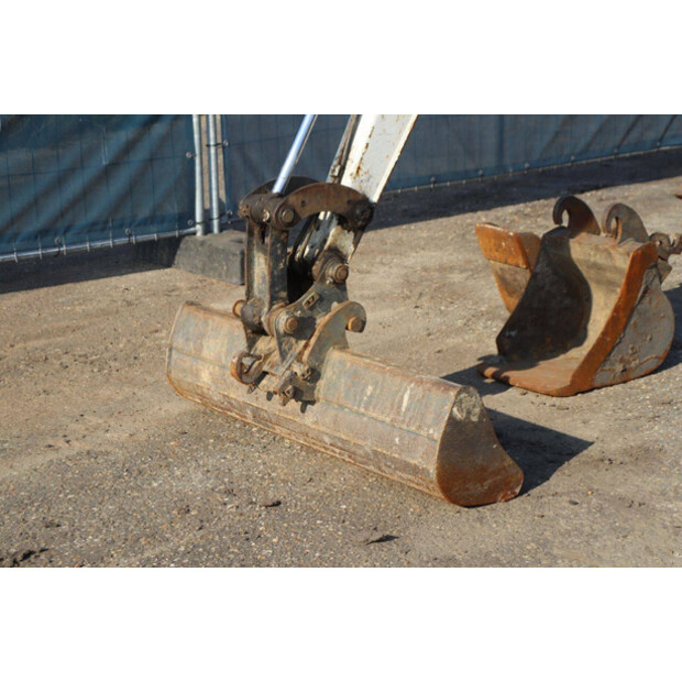 2013 BOBCAT E26-42542394