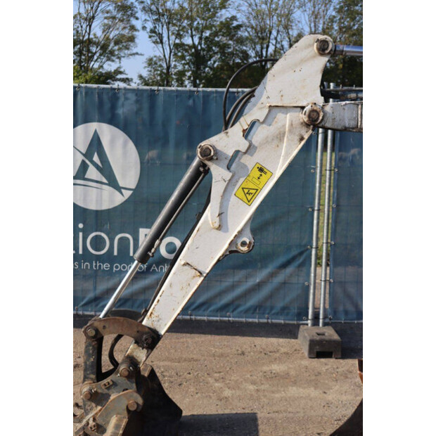 2013 BOBCAT E26-42542399