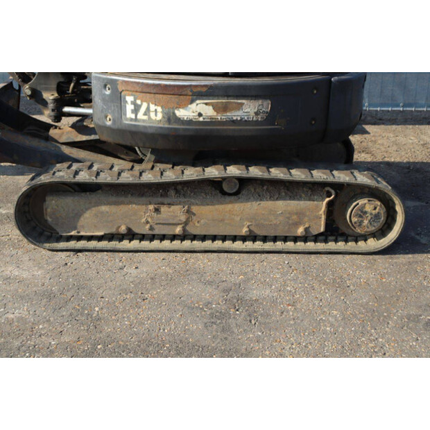 2013 BOBCAT E26-42542406