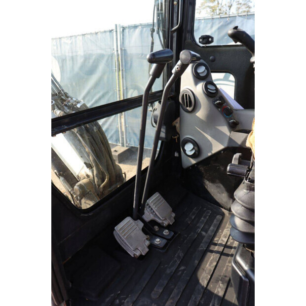 2013 BOBCAT E26-42542413