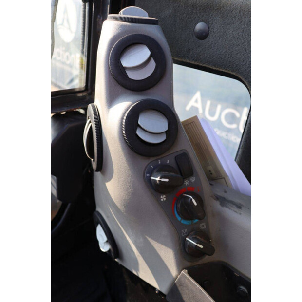 2013 BOBCAT E26-42542415