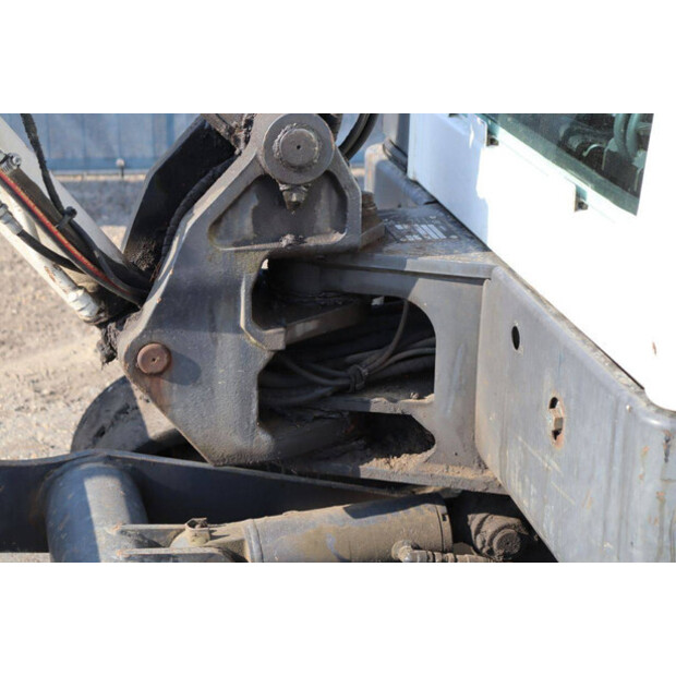 2014 دووسان DX30Z-42542544