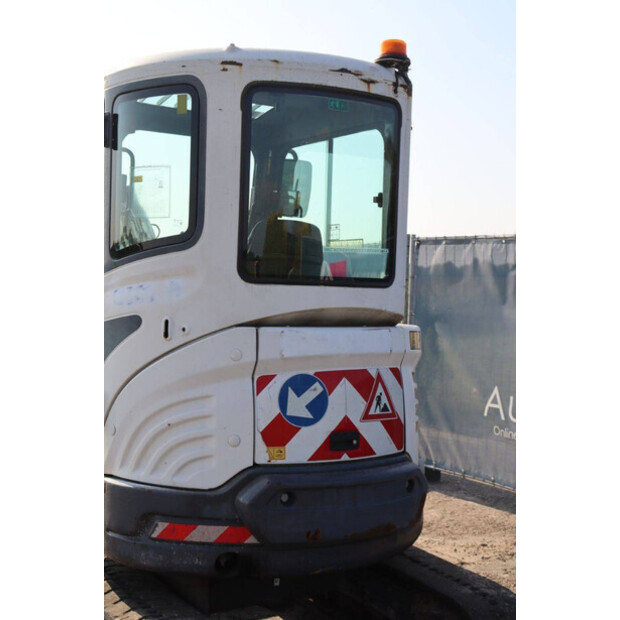 2014 دووسان DX30Z-42542550