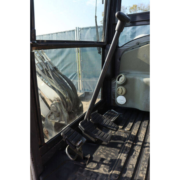 2014 دووسان DX30Z-42542554