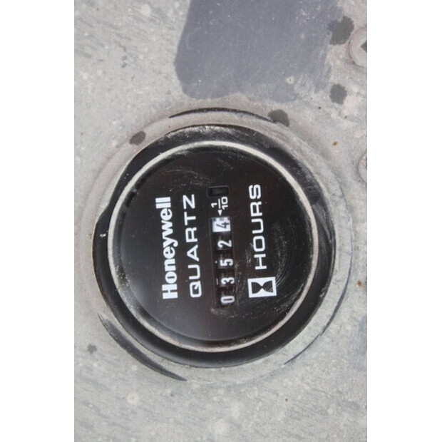 2014 سكايجاك SJ3219-42543008
