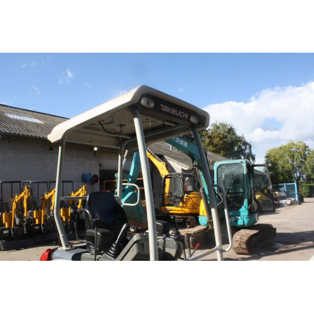 2017 TAKEUCHI TB216-42543094