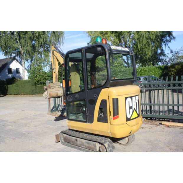 2011 Caterpillar 301.6C-42543173