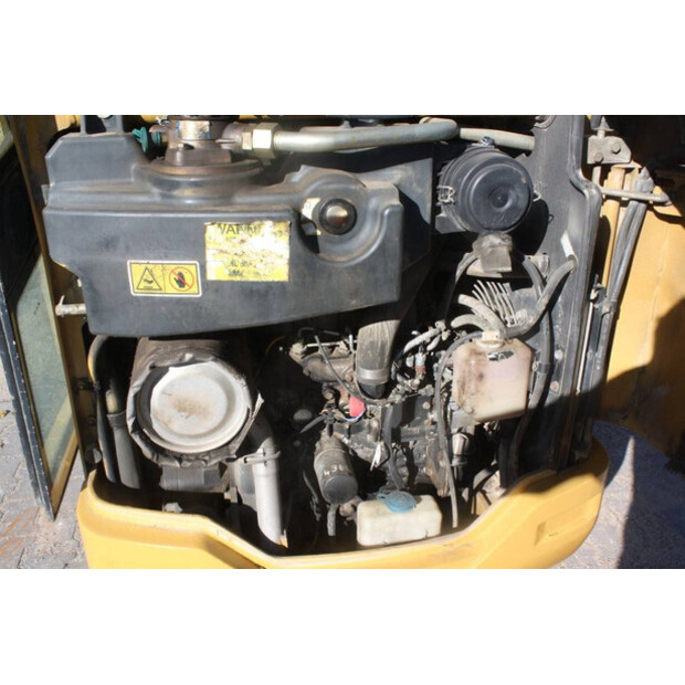 2011 Caterpillar 301.6C-42543184