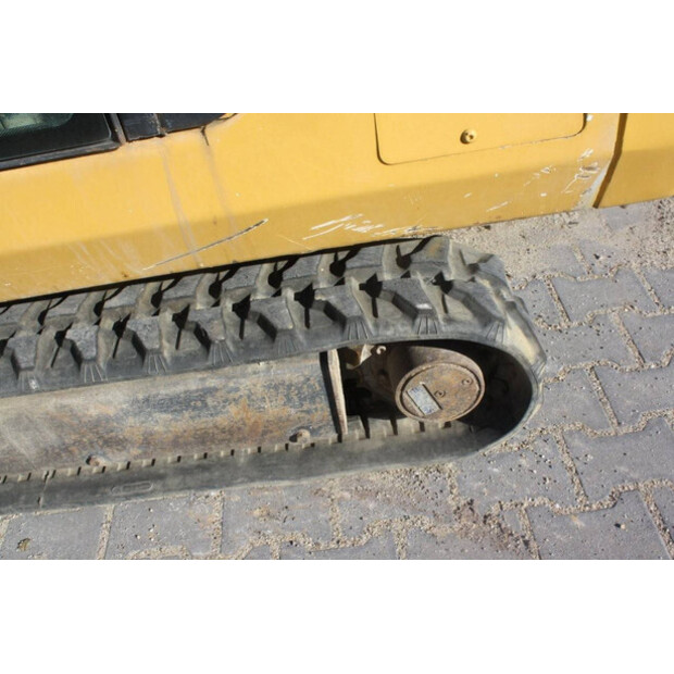 2011 Caterpillar 301.6C-42543185