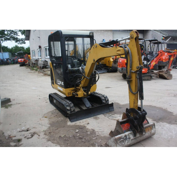 2015 Caterpillar 301.8C-42543238