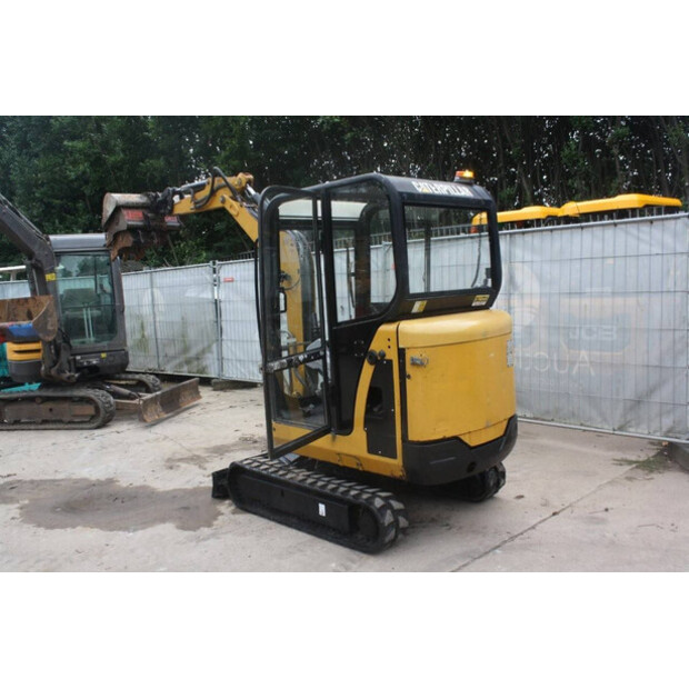 2015 Caterpillar 301.8C-42543239