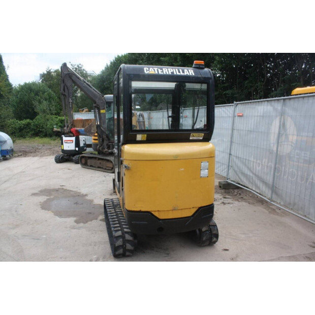 2015 Caterpillar 301.8C-42543240
