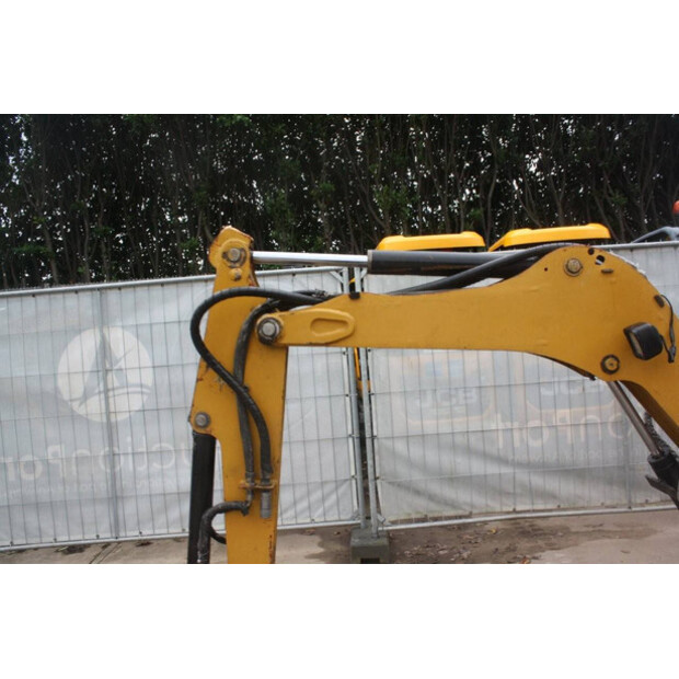 2015 Caterpillar 301.8C-42543242