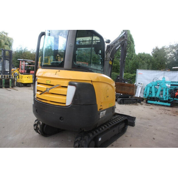 2015 فولفو EC27C-42543353