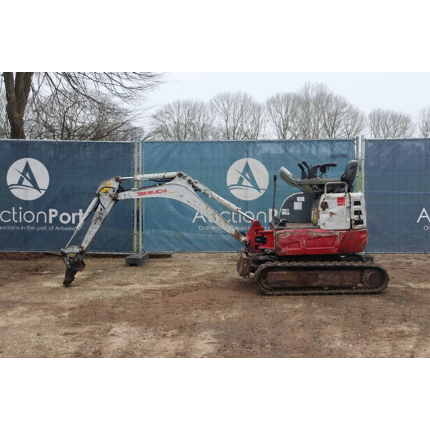 2013 TAKEUCHI TB215R-42543656