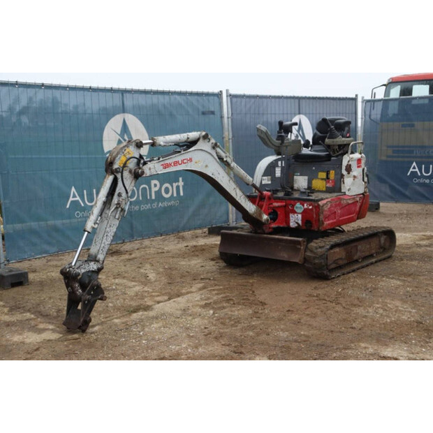 2013 TAKEUCHI TB215R-42543662