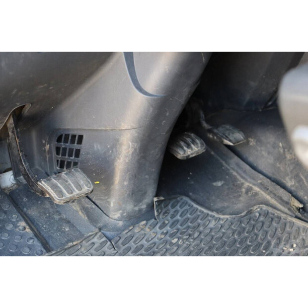 2010 Iveco ML80E18/P-42543883