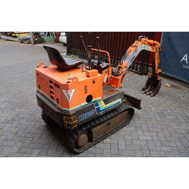 TAKEUCHI TB080-42544268