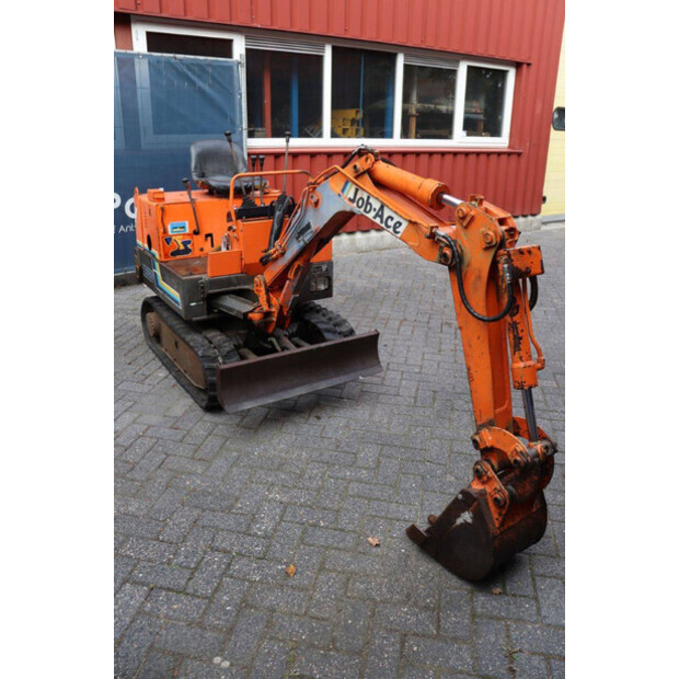 TAKEUCHI TB080-42544269
