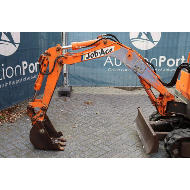 TAKEUCHI TB080-42544275