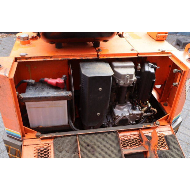 TAKEUCHI TB080-42544294