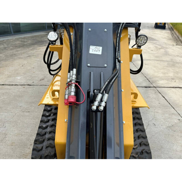 2025 Captok CK80C-42545327