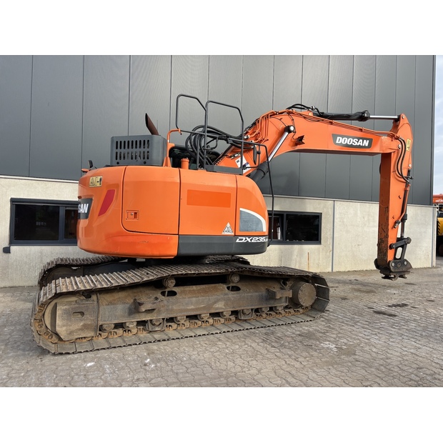 2017 Doosan DX235LCR-5-42546902