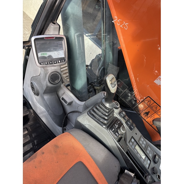 2017 Doosan DX235LCR-5-42546908