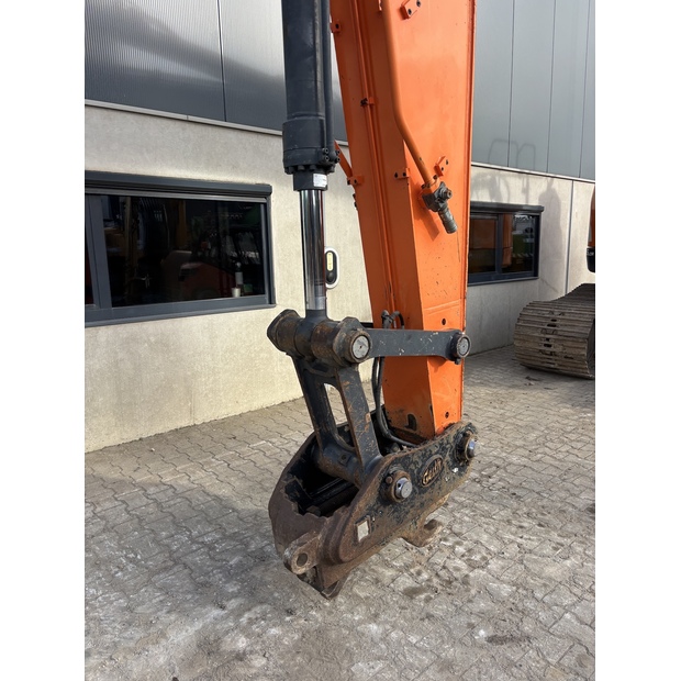 2017 Doosan DX235LCR-5-42546915