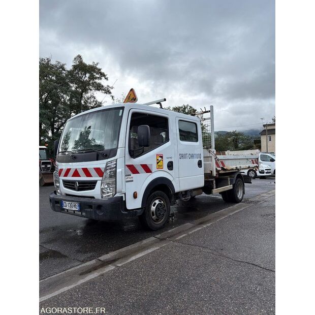 2012 Renault Maxity-42548401