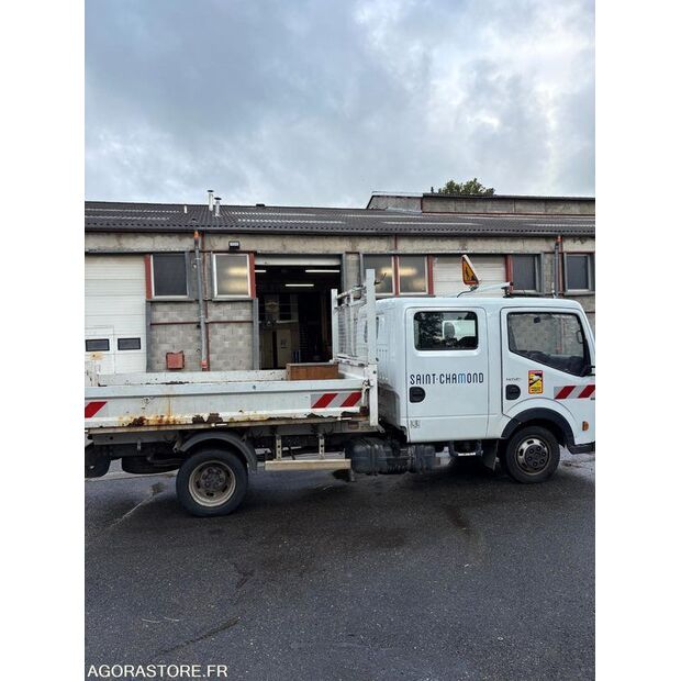 2012 Renault Maxity-42548402