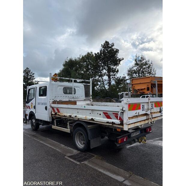 2012 Renault Maxity-42548404