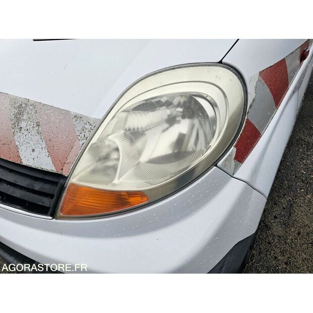 2006 رينو Trafic-42549095