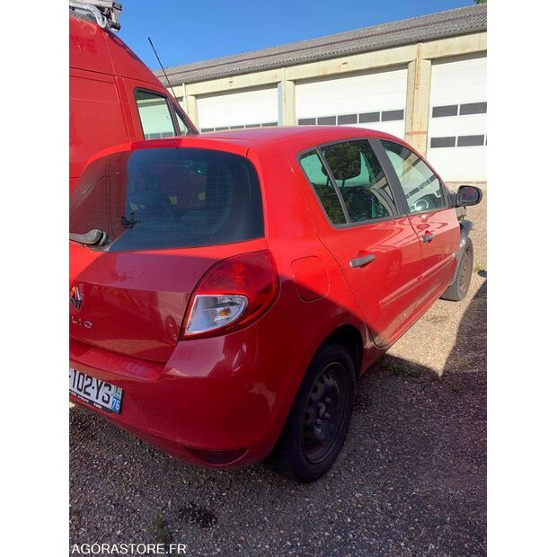 2009 Renault Clio-42549187