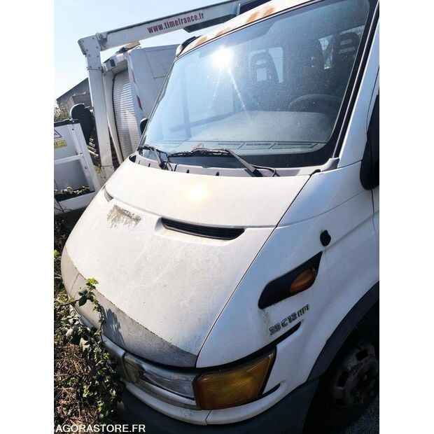 2004 ايفكو 35C12-42549651