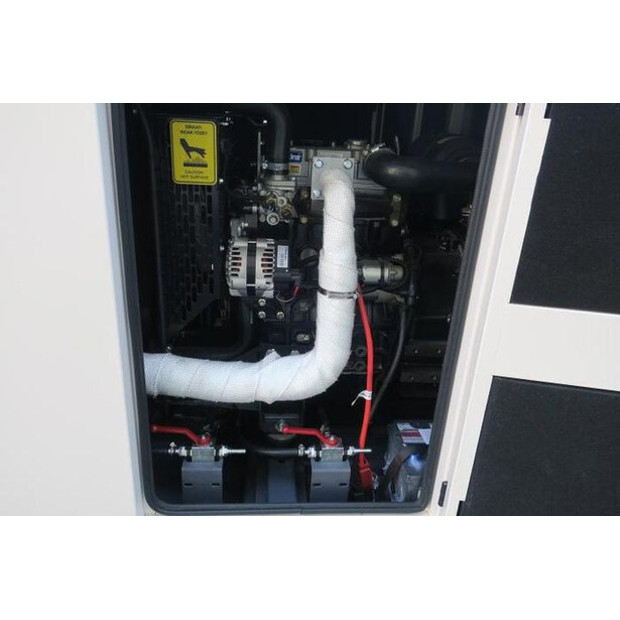 2023 Perkins 403A-15G1-42550285