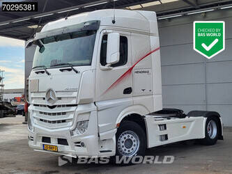 صورة ل رؤوس شاحنات 2018 مرسيدس بنز Actros 2348