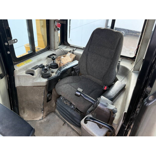 2010 Caterpillar D6T-42551884