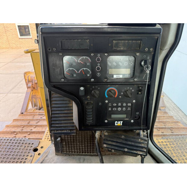 2010 Caterpillar D6T-42551885