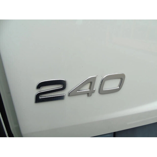 2011 Volvo FL 240-42552341