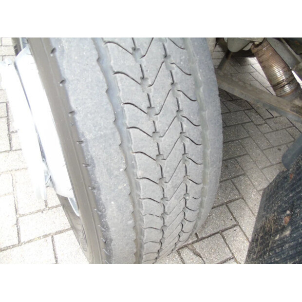 2011 Volvo FL 240-42552342