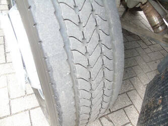 2011-volvo-fl-240-1321711-42552342