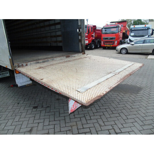 2011 Volvo FL 240-42552347