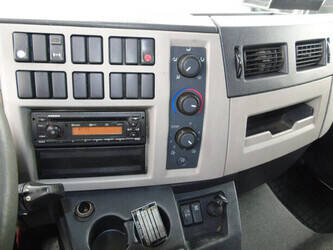 2011-volvo-fl-240-1321711-42552354