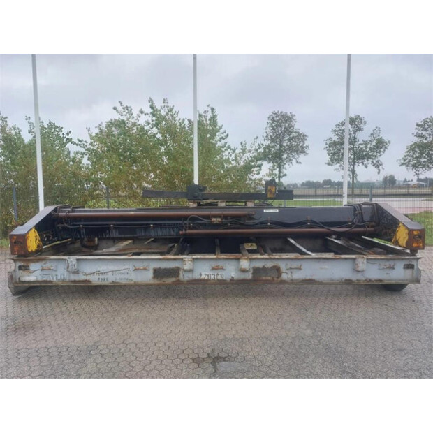 1998 أخرى FLT 3240-42565632
