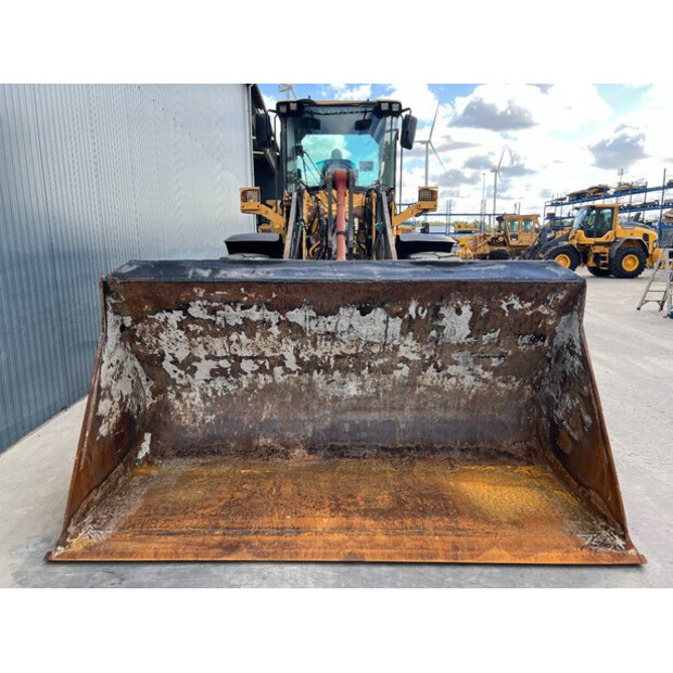 2011 Volvo L90F-42566237