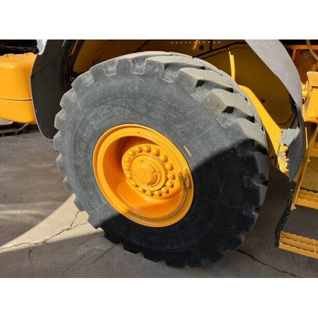 2011 Volvo L90F-42566266