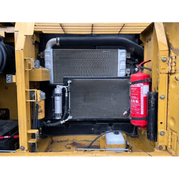 2008 Caterpillar 320DL-42579189