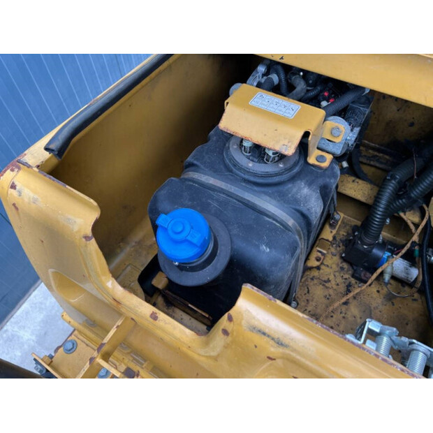 2017 Caterpillar 330FL-42579457